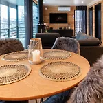 Semesterbostad Saanan Lumous By Interhome